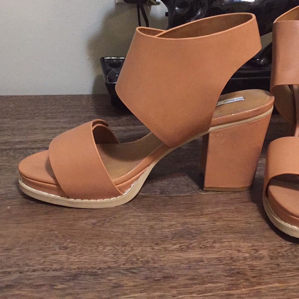 & other stories tan heels